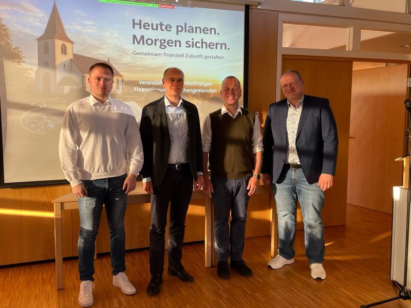 Ein Abend im Landeskirchenamt zur mittelfristigen Finanzplanung